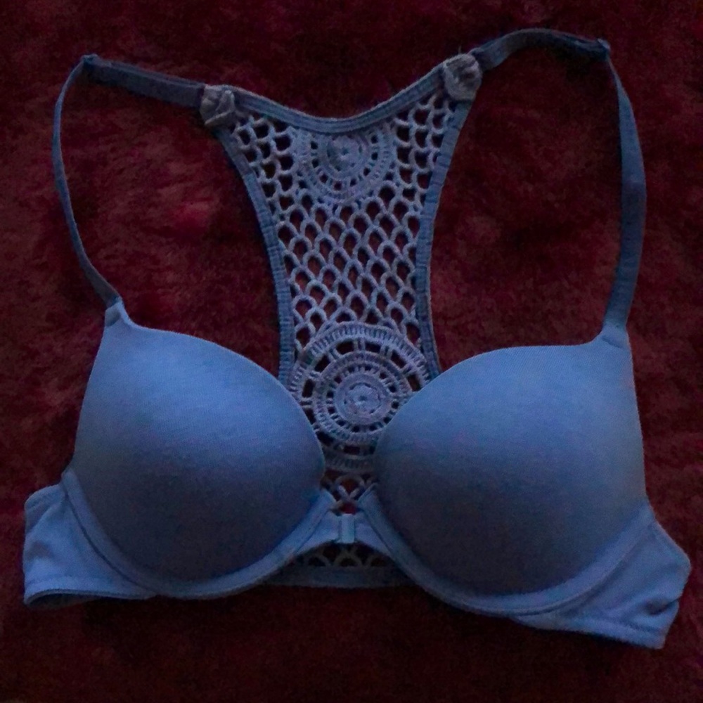 Pretty blue Victoria’s Secret Very Sexy Push Up Bra 💙